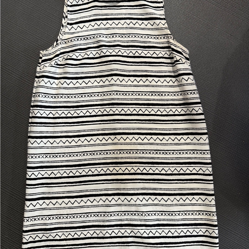 BCBGeneration Monochrome Patterned Dress